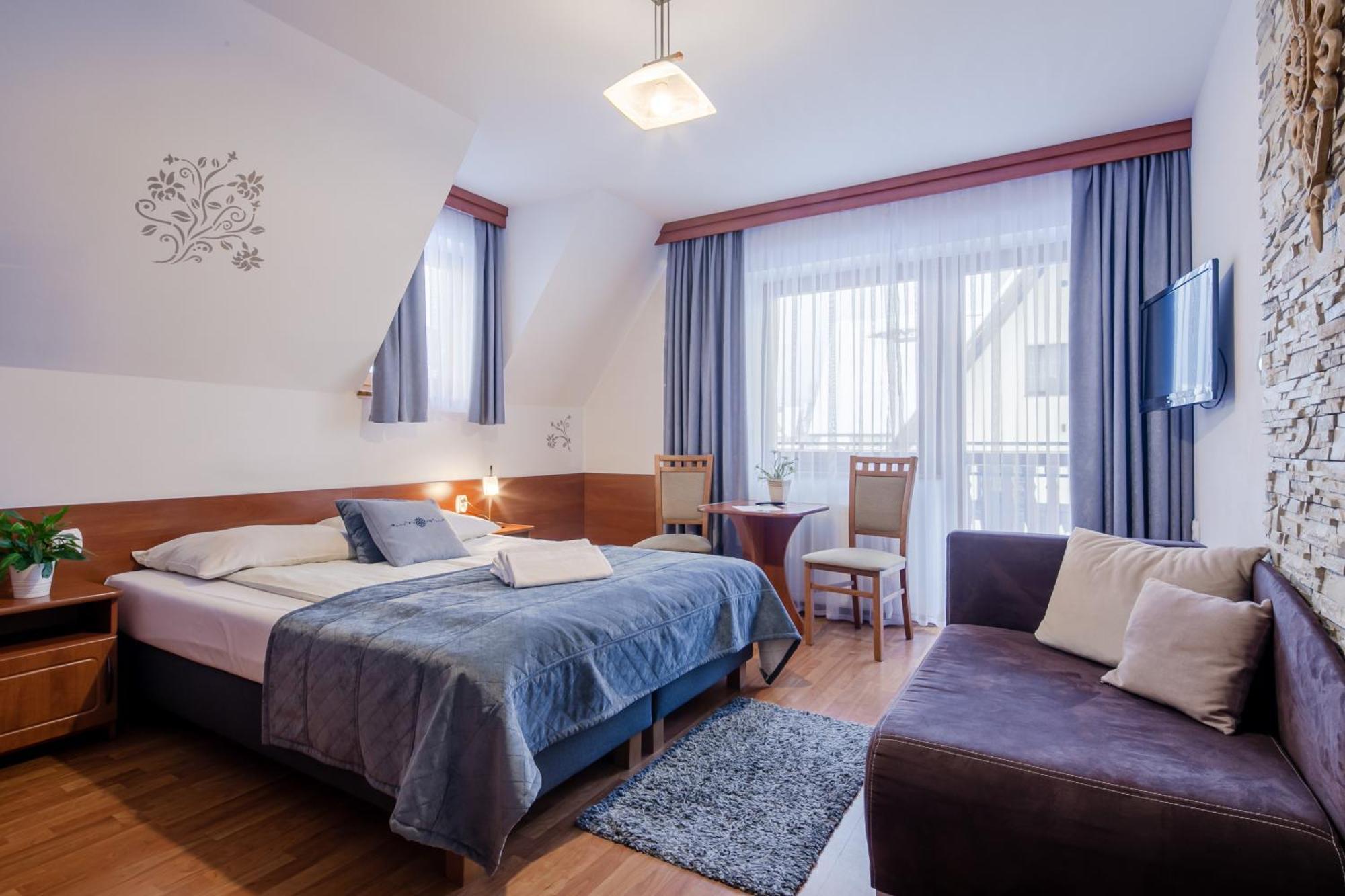 Pokój Dwuosobowy z balkonem